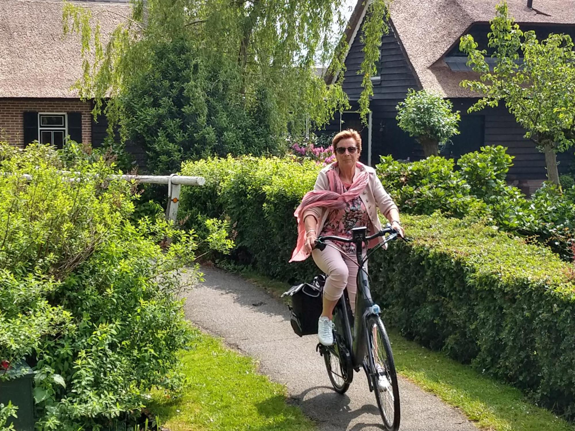 Het Waterhoentje Sint Jansklooster エクステリア 写真